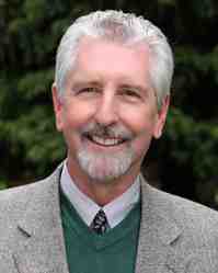 A man in suit and tie